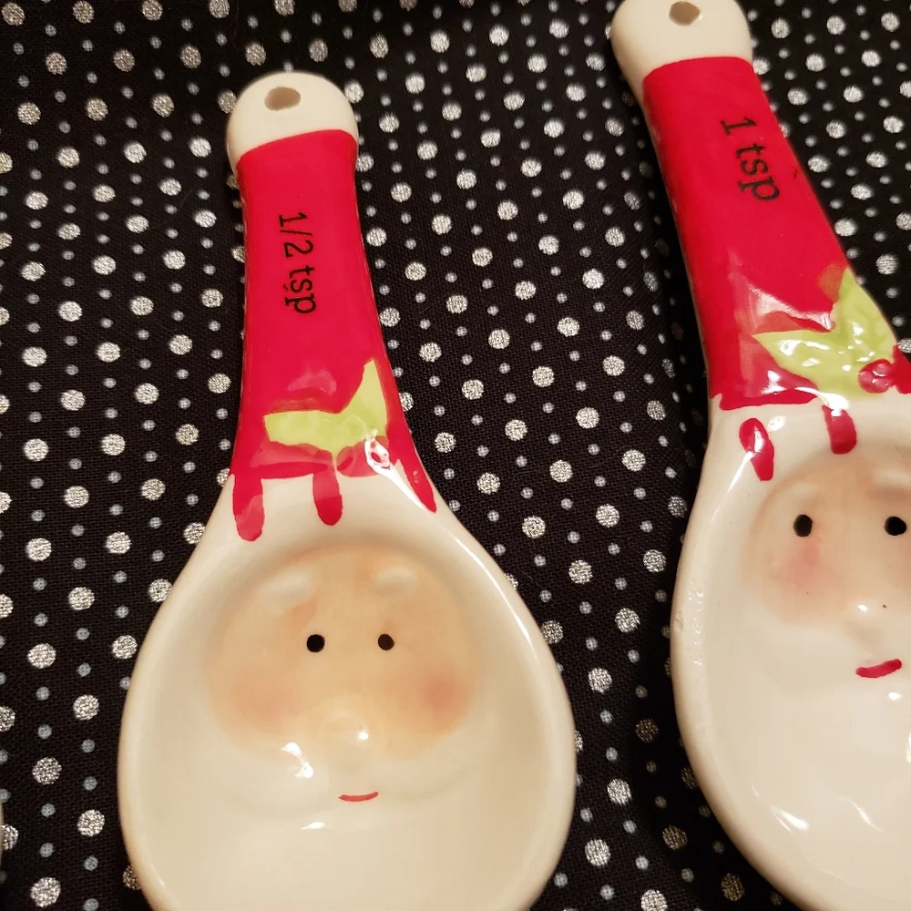 Santa Claus Christmas Measuring Spoons NWT